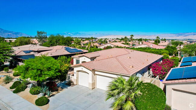 Building Photo - 74120 Chinook Cir E Rental