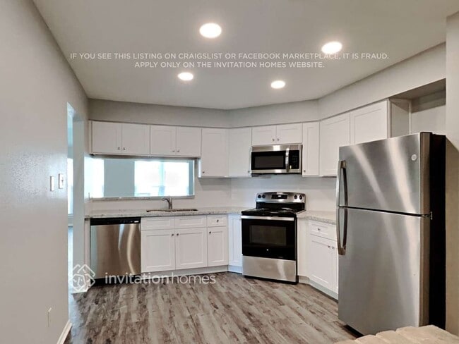 Photo - 209 Greenshire Dr