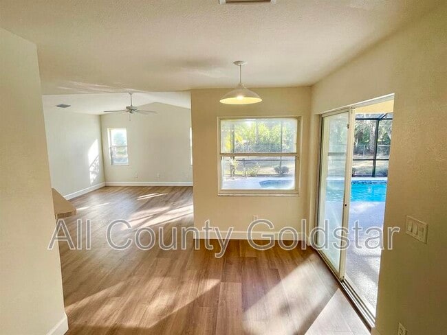 Photo - 2485 Traverse Ave