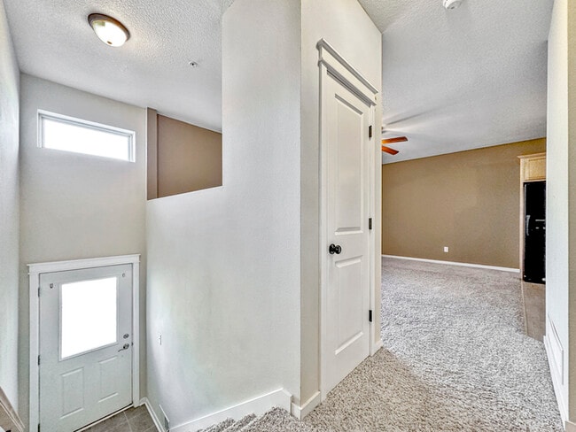 Photo - 203 NE 45th Ln