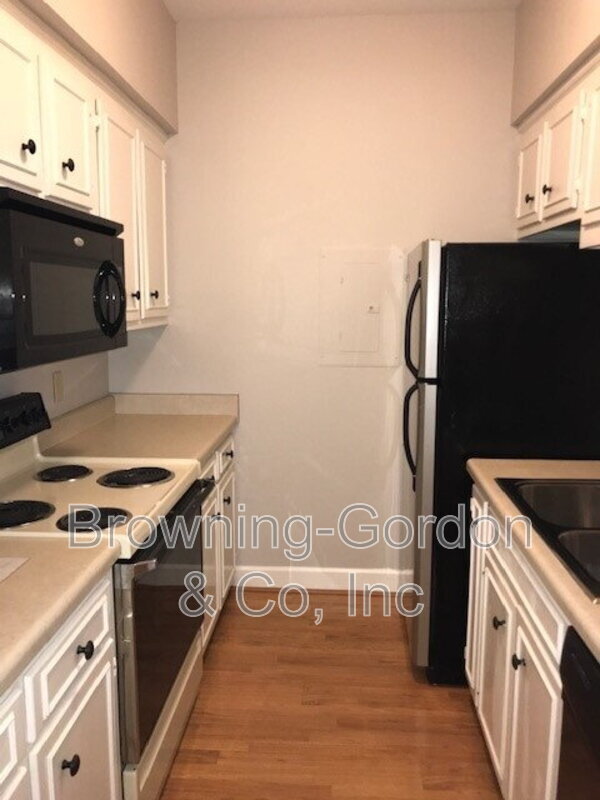 302 Sloan Rd