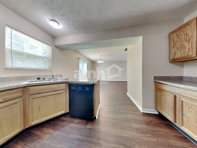 Photo - 6739 Shanghai Cir