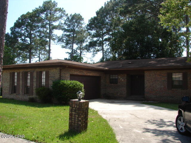 Photo - 222 Hugh Thomas Dr House