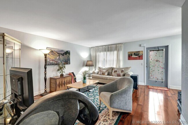 288 Tuscany Ln
