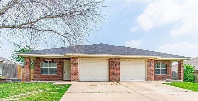 Building Photo - 205 205 Loop Rental