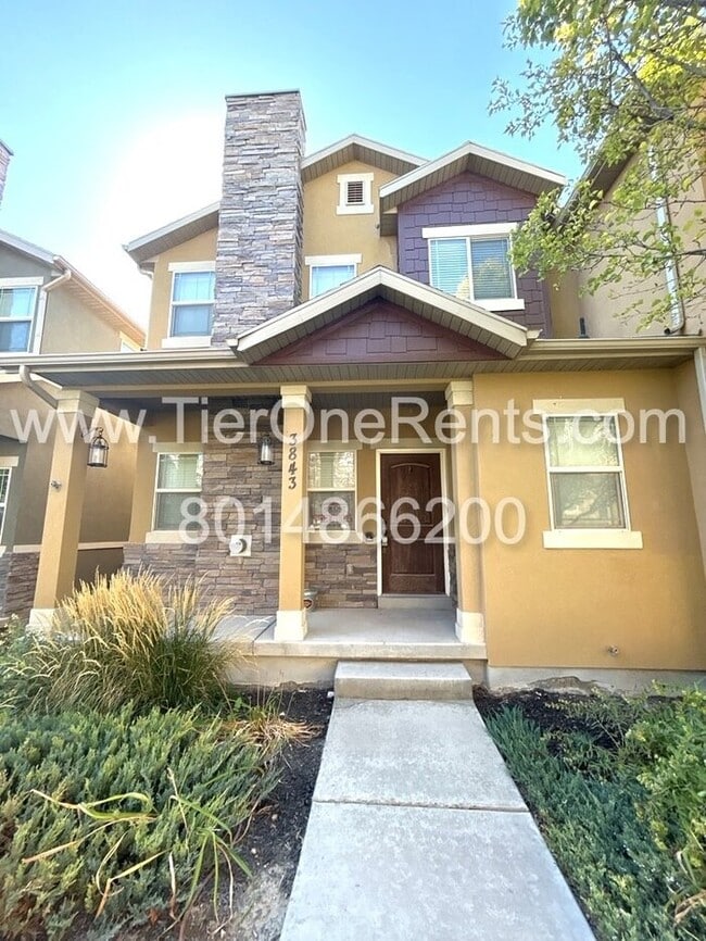 Move-in special: $500 off First month's rent! - Move-in special: $500 off First month's rent!