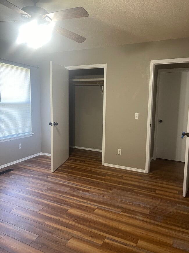 Photo - 220 Ravenwood Rd Unit 220 Ravenwood