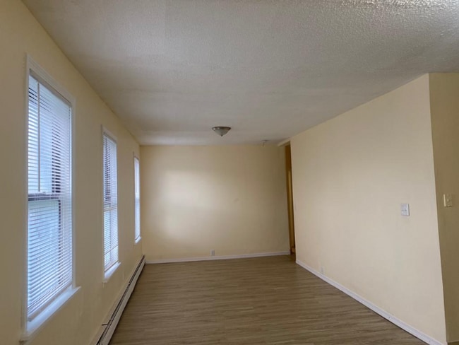 Building Photo - 464 Wethersfield Ave Rental