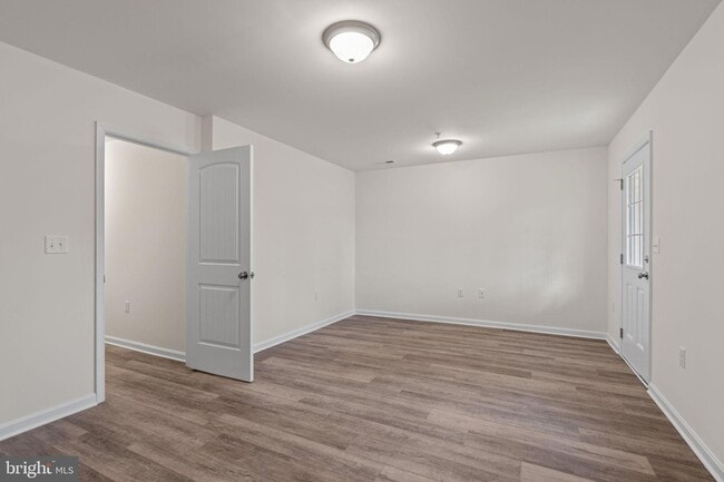 Photo - 87 Penstock Ln