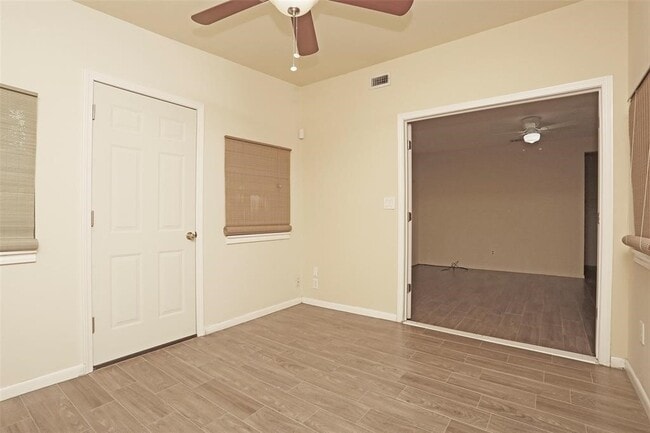 Photo - 1302 Silver Morning Dr