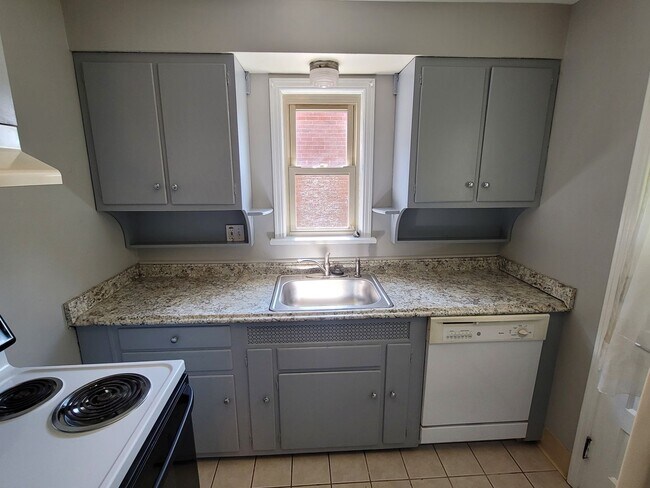 Photo - 3 Bedroom Home in Mt. Lebanon!