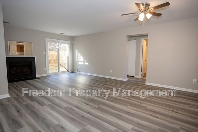 Photo - 16326 Taconic Cir