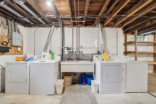 2303 22nd Ave S Unit 1