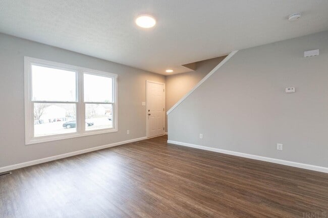 Photo - Willow Court Bloomington Unit 152 Kennedy