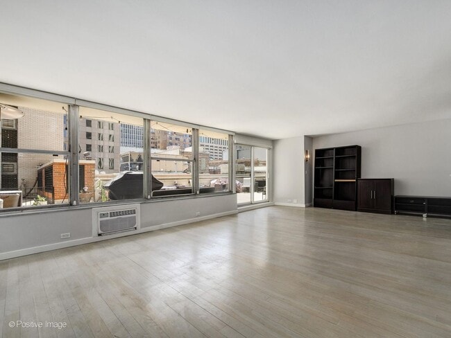 Photo - 1000 N Lake Shore Dr Unit 301