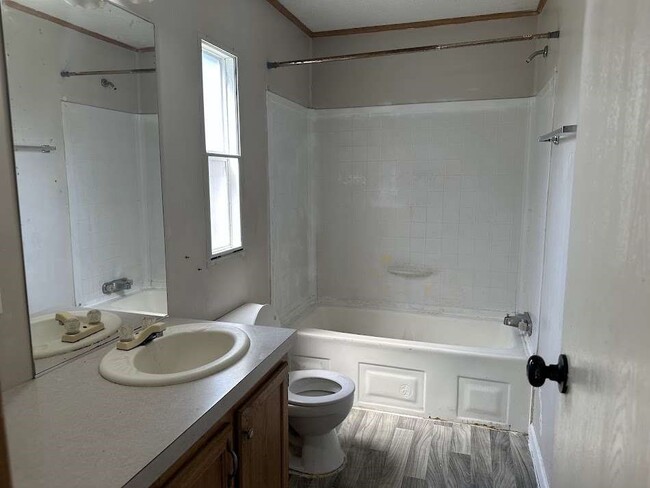 Photo - 11919 Kingslake Forest Dr