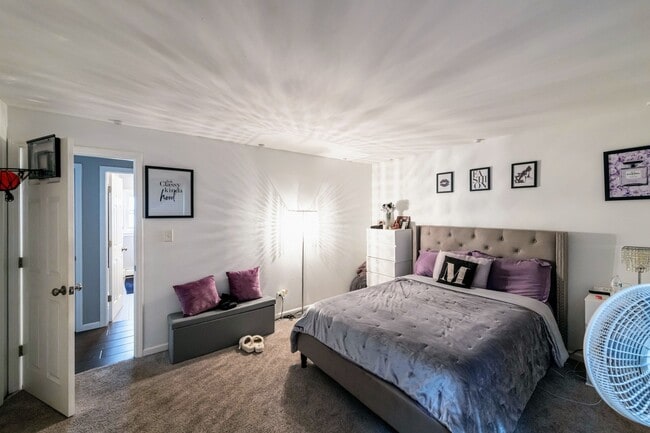 Photo - 4911 Spencer Ave Unidad 1