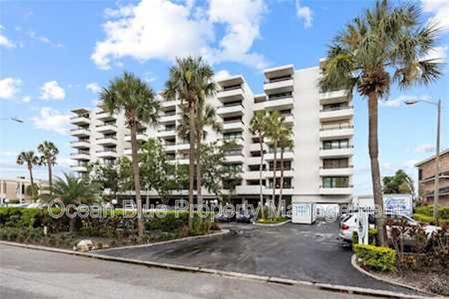 Building Photo - 5700 Mariner St Unit 505