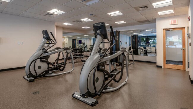 Photo - 14 Summer St Unidad 1106