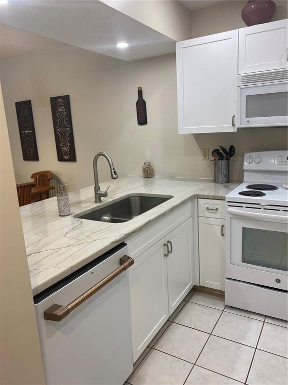 622 Bird Bay Dr S Unit 203