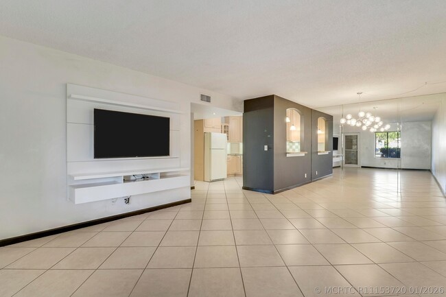 Photo - 6370 Chasewood Dr
