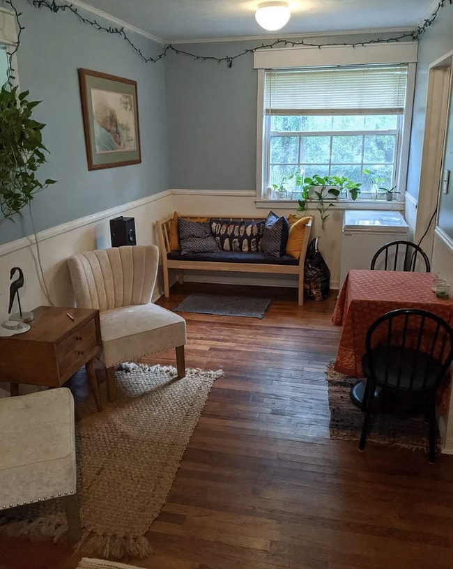 Living Room - 1701 Pepper Dr