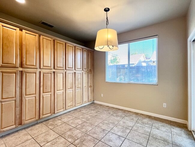 Photo - 1732 Hiawatha Dr