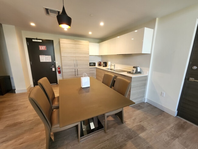 Photo - 777 N Ocean Dr Unidad ID1047765P