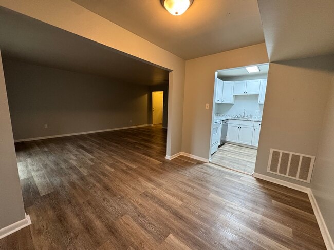 Photo - THE VILLAGES SOUTH 310 Unit D