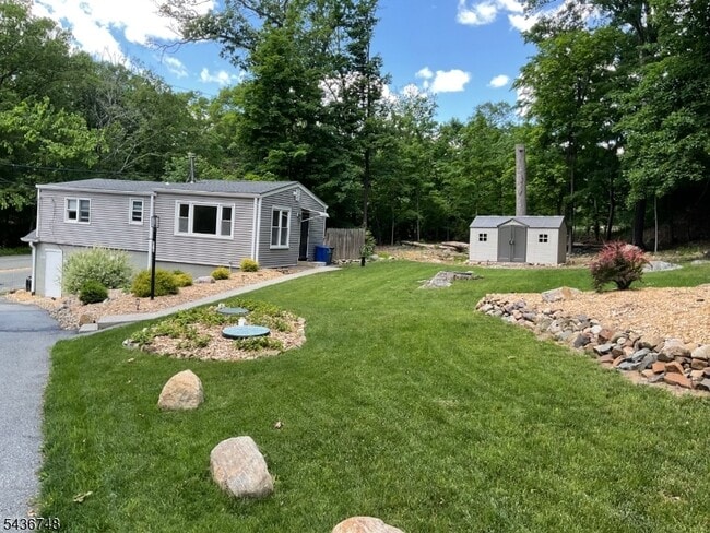 Building Photo - 470 Macopin Rd
