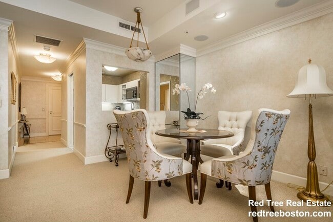 Photo - 300 Boylston St