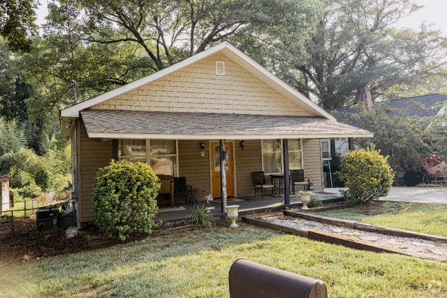 Building Photo - 209 Mill St Rental