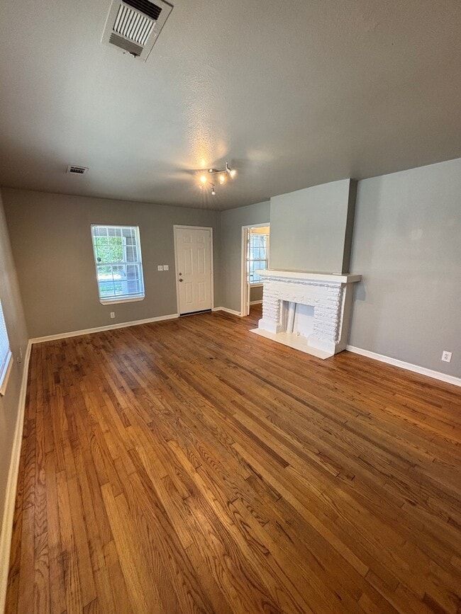 Photo - 1134 S Xanthus Ave