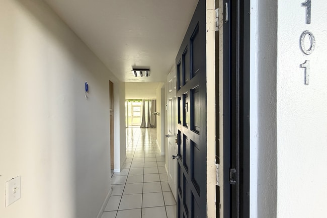 Welcome to 4266 Deste Ct, Apt 101. - 4266 Deste Ct Unit 101