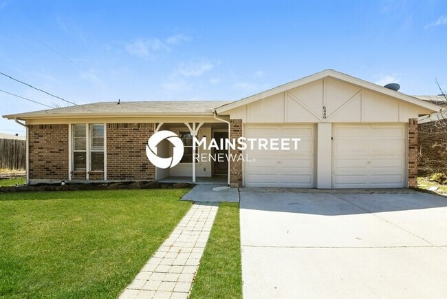 Building Photo - 3 Bedroom Pet-Friendly Home in Watauga, TX with Main Street Renewal