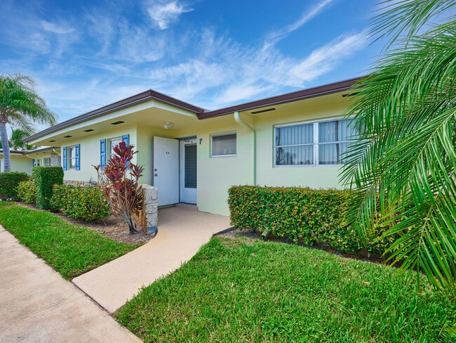 Photo - 2804 Crosley Dr E