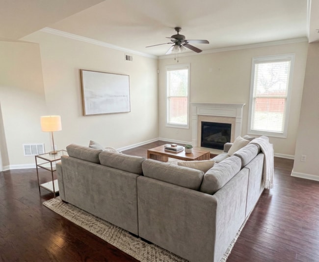 Photo - 5 bedroom 3 full Baths on Corner Fenced Private Backyard Wow! So much Sq. ft. for the price!