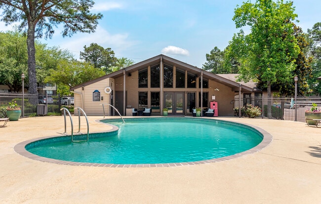 Lakeshore Landing Apartments