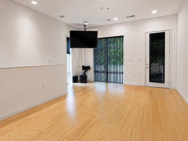 Photo - 350 Viburnum Way Ct Unit 350 Viburnum Way Ct