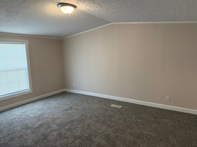 Photo - 230 Hibiscus Ln