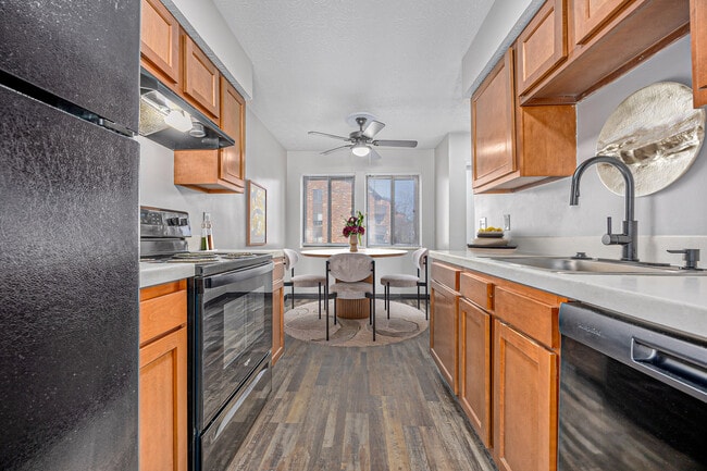 Lake Eden Apartments & Townhomes