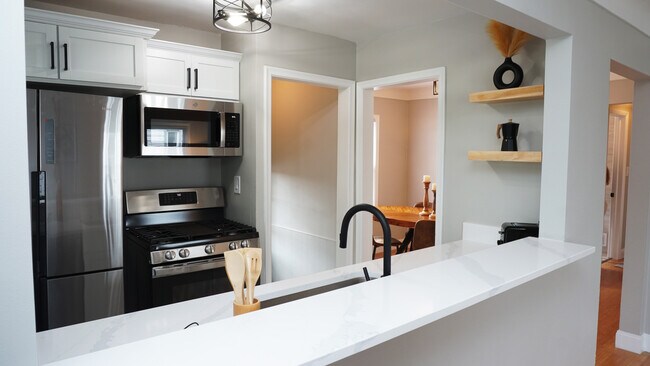 Photo - 3303 Normandy Rd