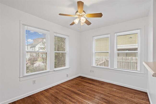 Photo - 1307 Concho St