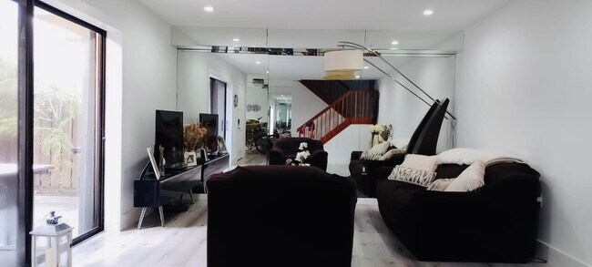 Photo - 5808 58th Way