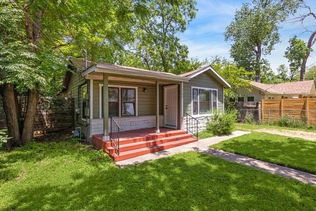 Building Photo - 1102 Cherico St