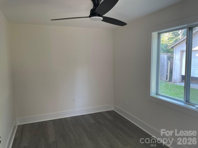 Photo - 649 Arch Dr