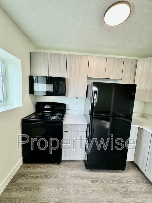 Photo - 412 20th St Condo Unit 3