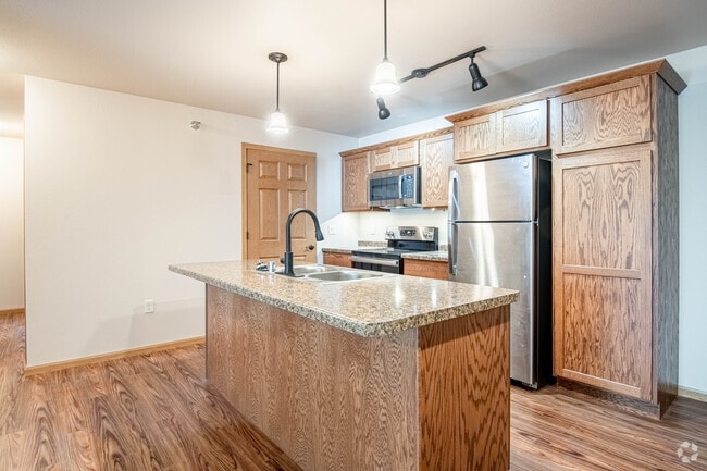 2BR, 1.5 BA - 1062SF