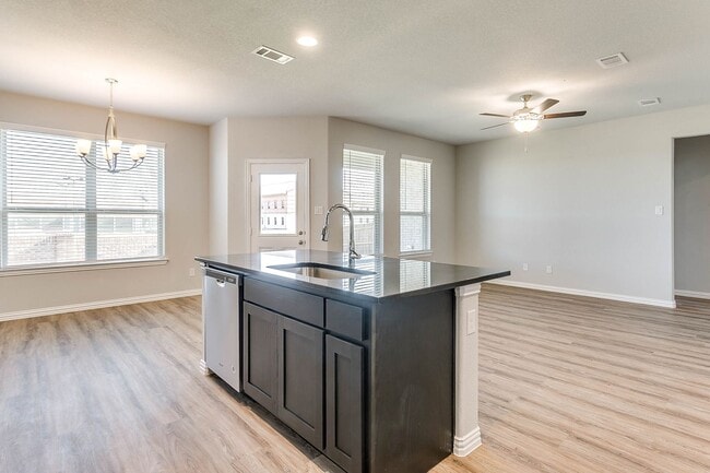 Photo - ? 1/2 Off First Month’s Rent! ?