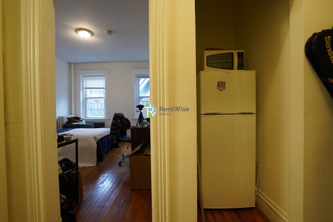 Photo - 1302 Commonwealth Ave Apartment Unit 5